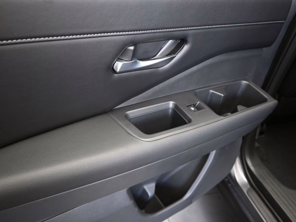 2023 Gun Metallic Nissan Pathfinder SL FWD SUV