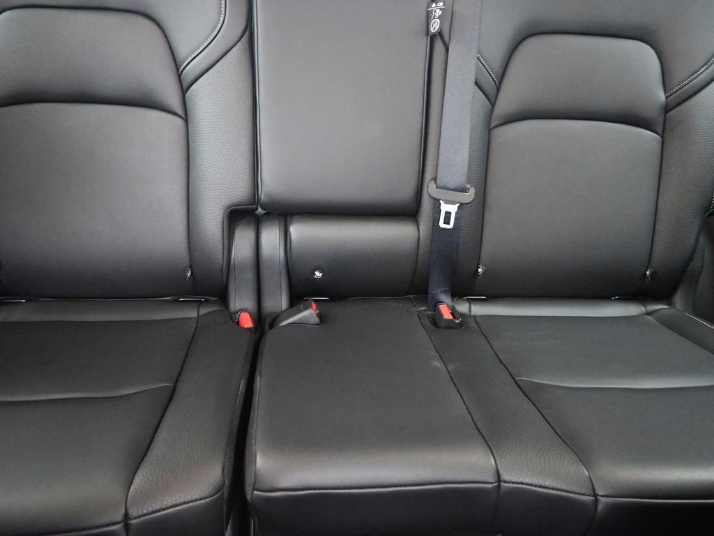 2023 Gun Metallic Nissan Pathfinder SL FWD SUV