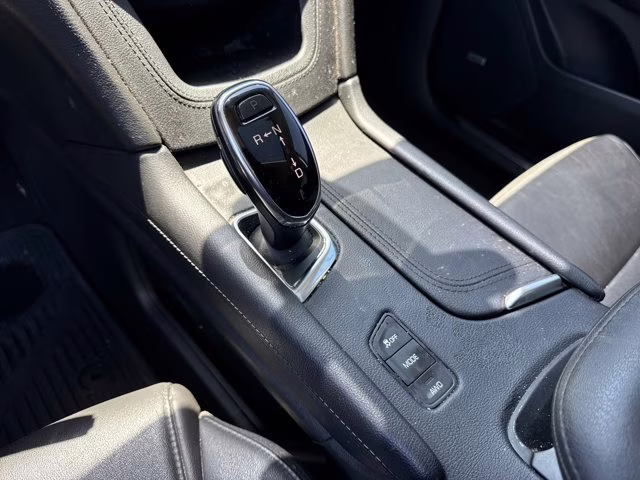 2019 Stellar Black Metallic Cadillac XT5 Luxury AWD AWD SUV