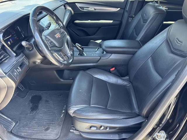 2019 Stellar Black Metallic Cadillac XT5 Luxury AWD AWD SUV
