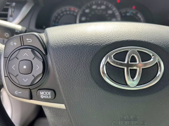 2012 Classic Silver Metallic Toyota Camry SE FWD Sedan