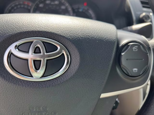 2012 Classic Silver Metallic Toyota Camry SE FWD Sedan