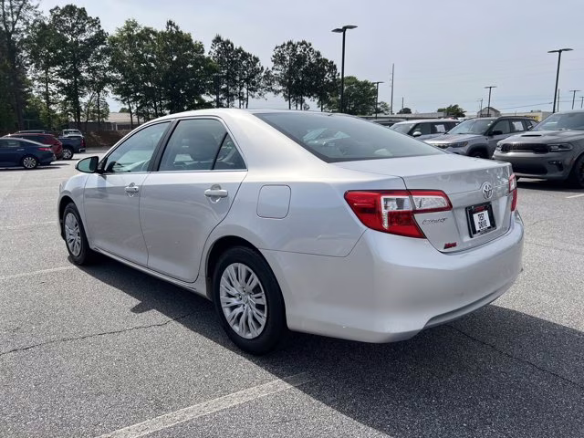 2012 Classic Silver Metallic Toyota Camry SE FWD Sedan