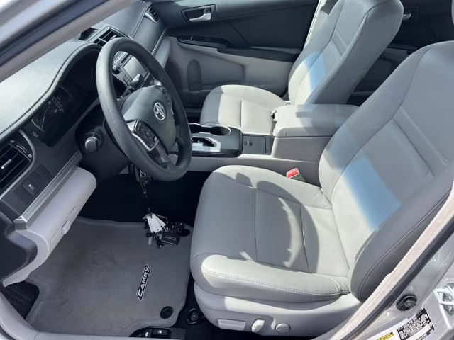 2012 Classic Silver Metallic Toyota Camry SE FWD Sedan