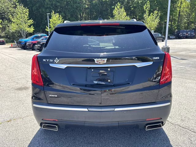 2019 Stellar Black Metallic Cadillac XT5 Luxury AWD AWD SUV