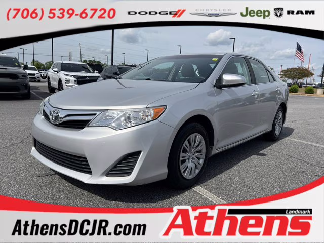 2012 Classic Silver Metallic Toyota Camry SE FWD Sedan