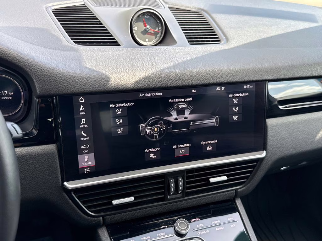 2020 White Porsche Cayenne Base AWD SUV