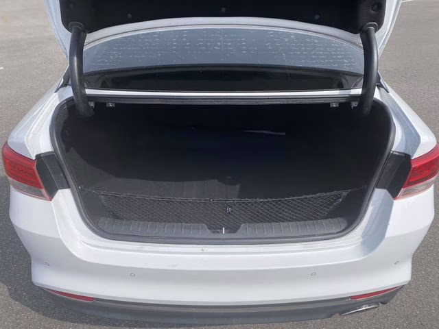 2018 Snow White Pearl Kia Optima EX FWD Sedan