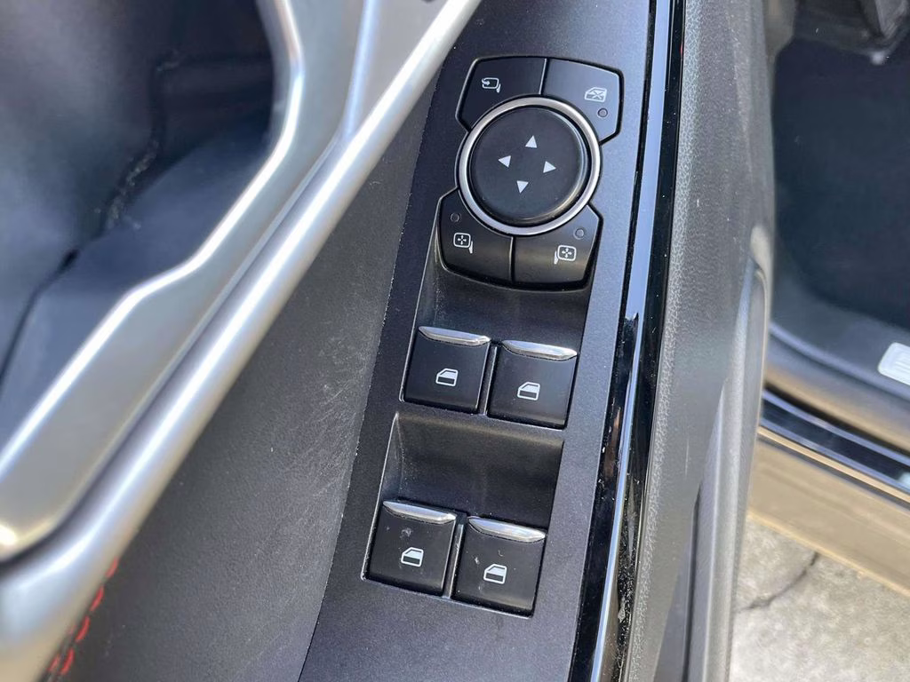 2023 Agate Black Metallic Ford Explorer ST-Line RWD SUV