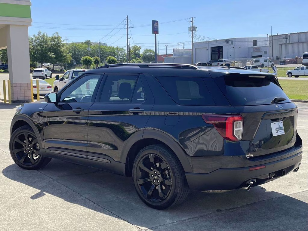 2023 Agate Black Metallic Ford Explorer ST-Line RWD SUV