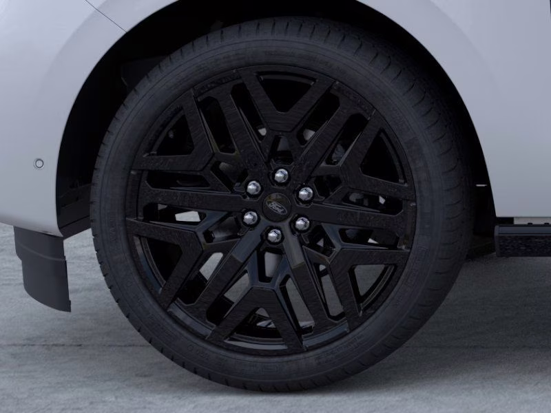 2026 Space Silver Metallic Ford Expedition Max Platinum 4X4 SUV