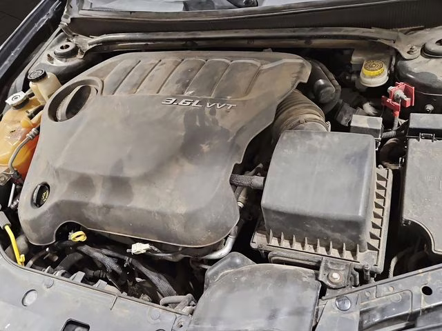 2013 Black Clearcoat Dodge Avenger SE FWD Sedan