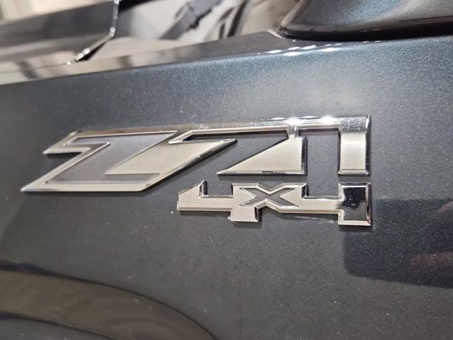 2018 Dark Slate Metallic GMC Sierra 1500 SLT 4X4 Truck