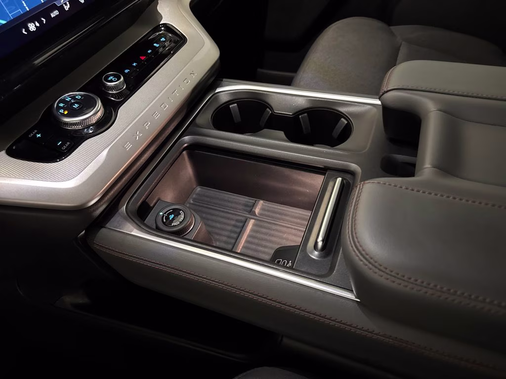2025 Oxford White Ford Expedition Active RWD SUV