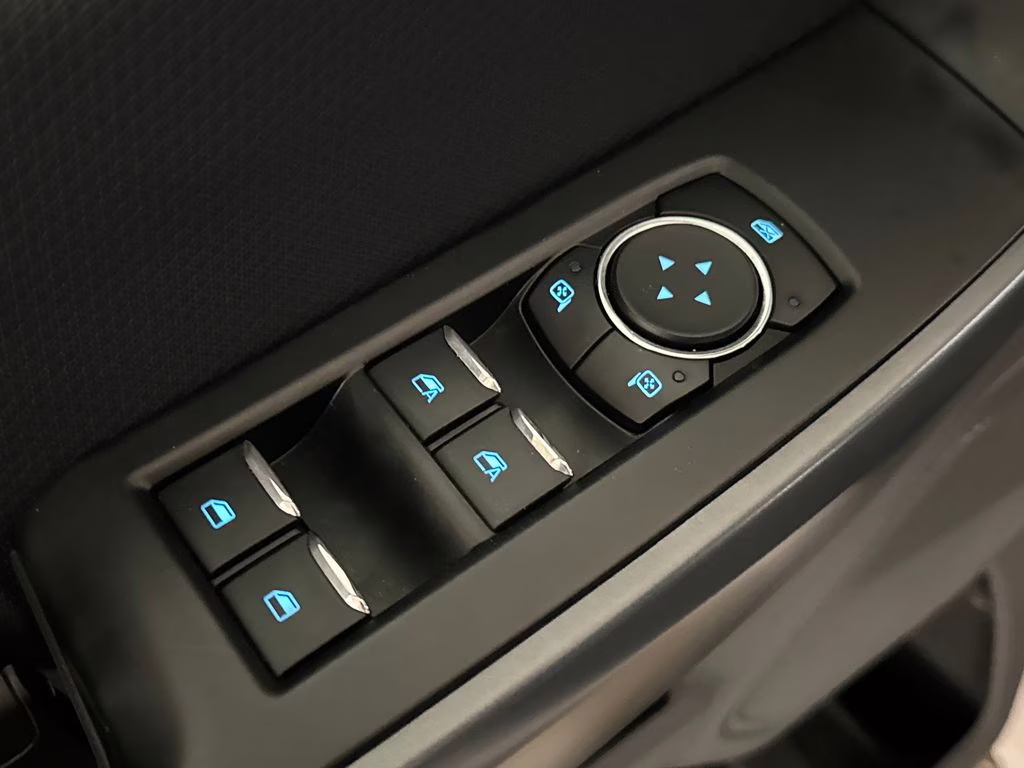 2025 Oxford White Ford F-150 Lightning Pro AWD Truck