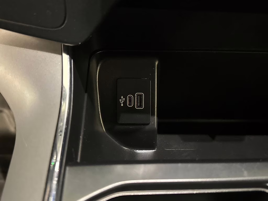 2025 Oxford White Ford F-150 Lightning Pro AWD Truck