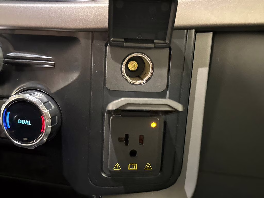 2025 Oxford White Ford F-150 Lightning Pro AWD Truck