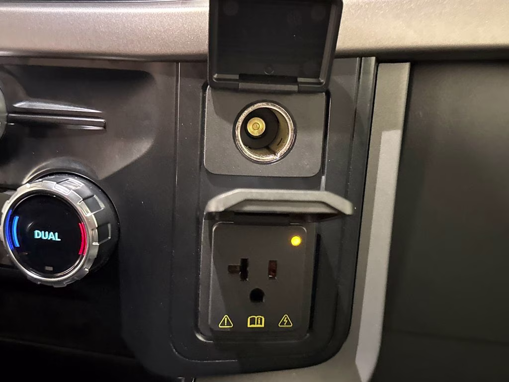 2025 Oxford White Ford F-150 Lightning Pro AWD Truck