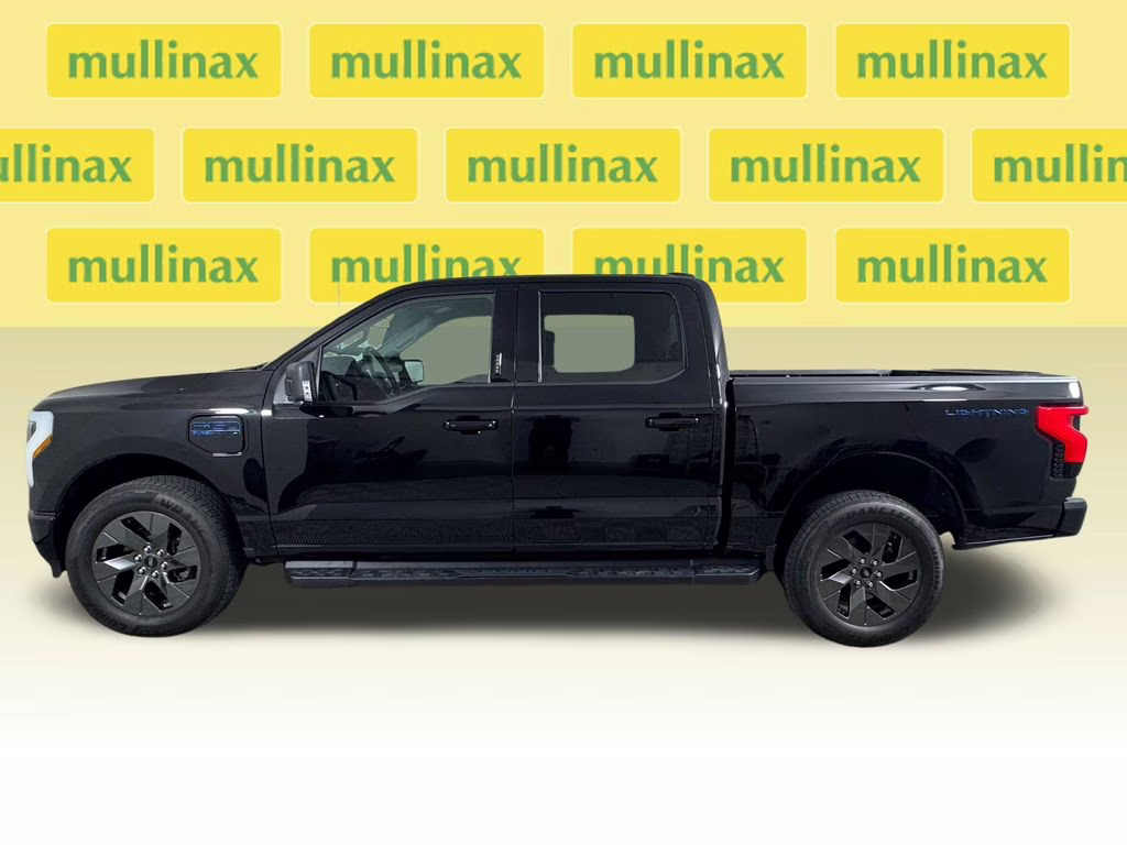 2024 Agate Black Metallic Ford F-150 Lightning Flash AWD Truck