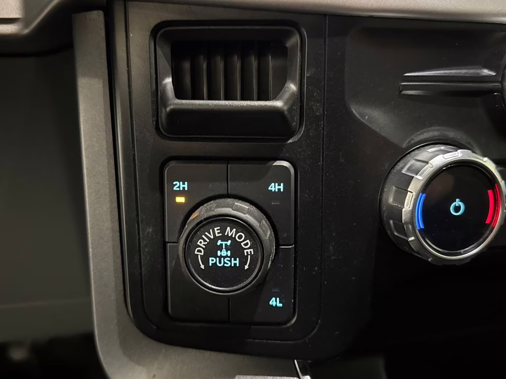 2023 Antimatter Blue Metallic Ford F-150 XLT 4X4 Truck