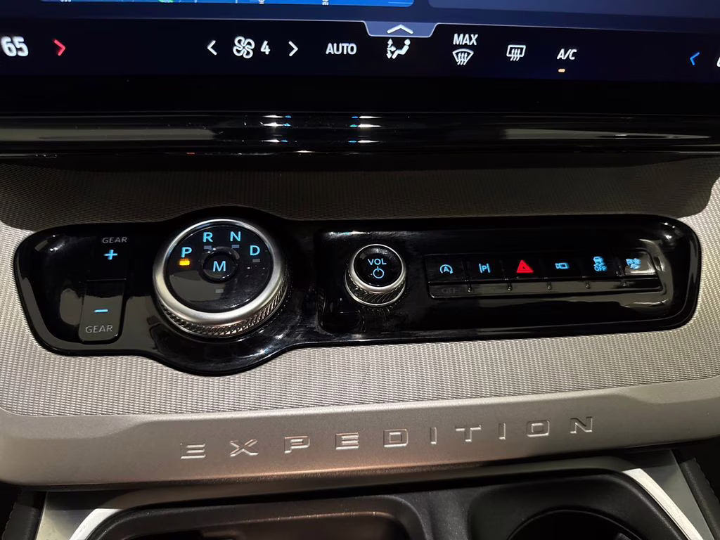 2025 Oxford White Ford Expedition Active RWD SUV