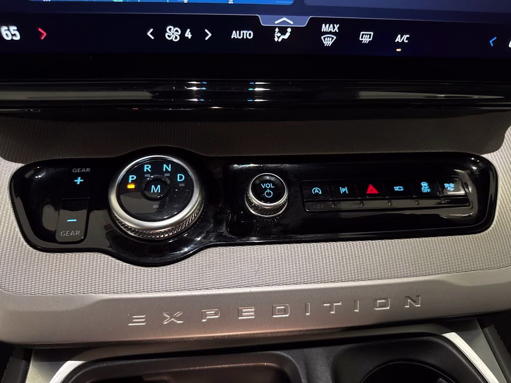 2025 Oxford White Ford Expedition Active RWD SUV