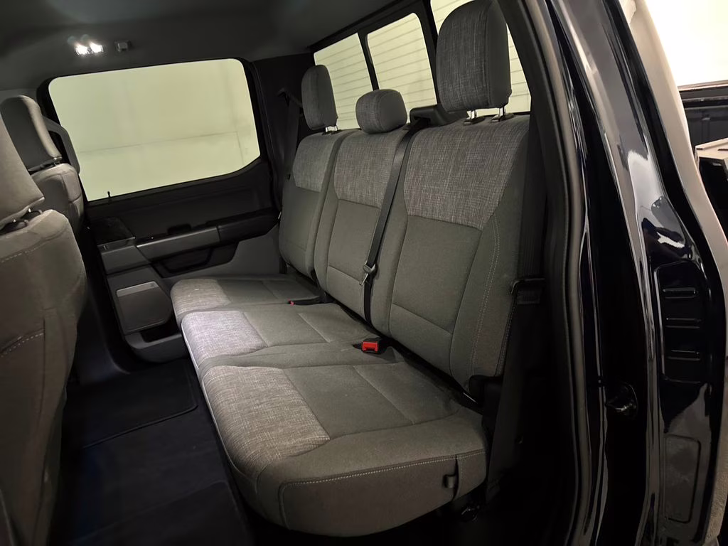 2023 Antimatter Blue Metallic Ford F-150 XLT 4X4 Truck