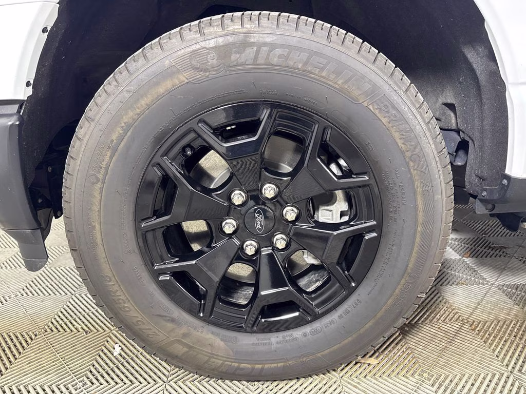 2025 Oxford White Ford F-150 Lightning Pro AWD Truck