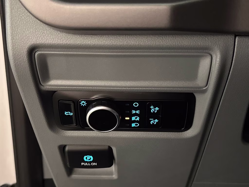 2025 Oxford White Ford F-150 Lightning Pro AWD Truck