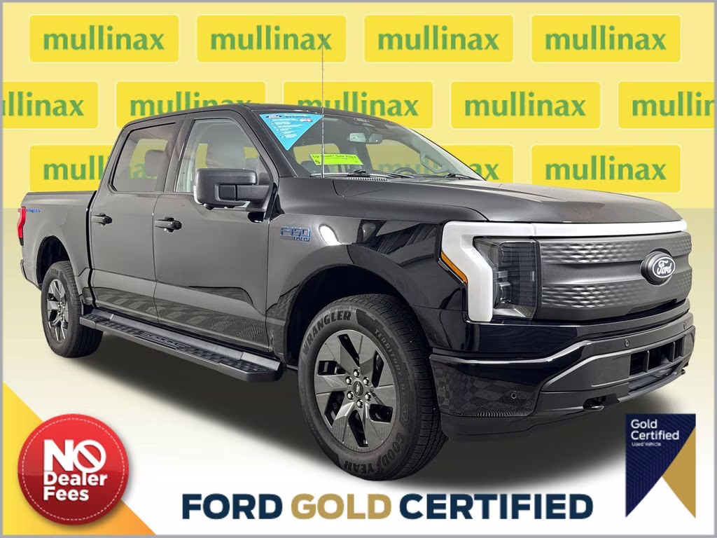 2024 Agate Black Metallic Ford F-150 Lightning Flash AWD Truck