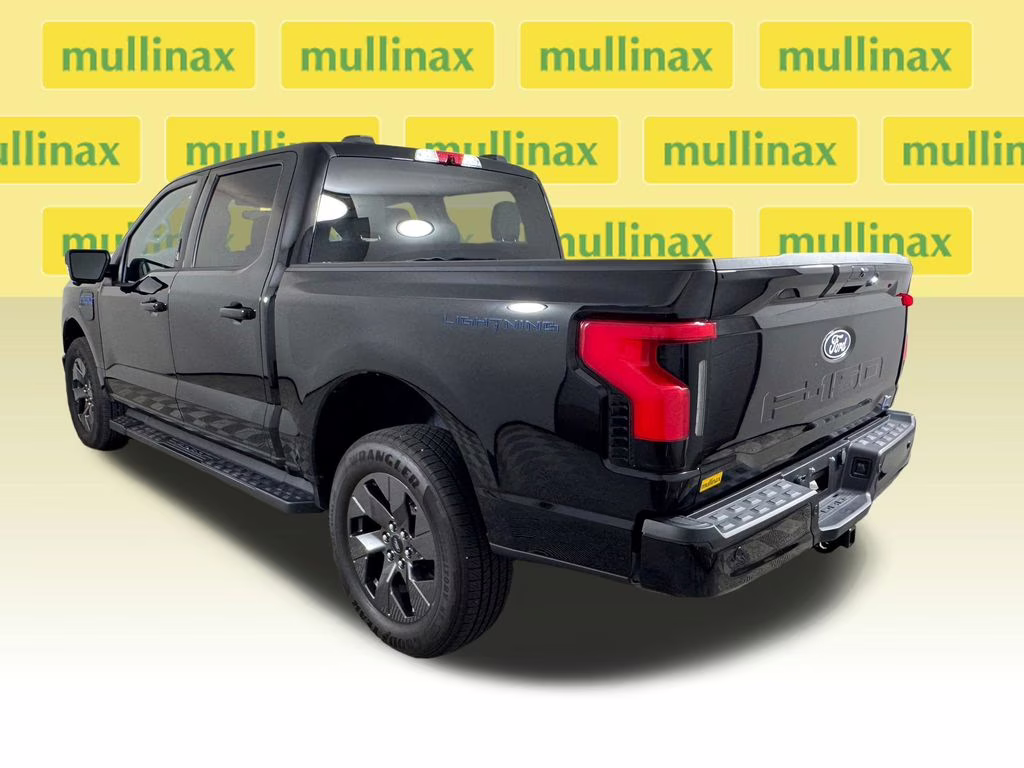 2024 Agate Black Metallic Ford F-150 Lightning Flash AWD Truck