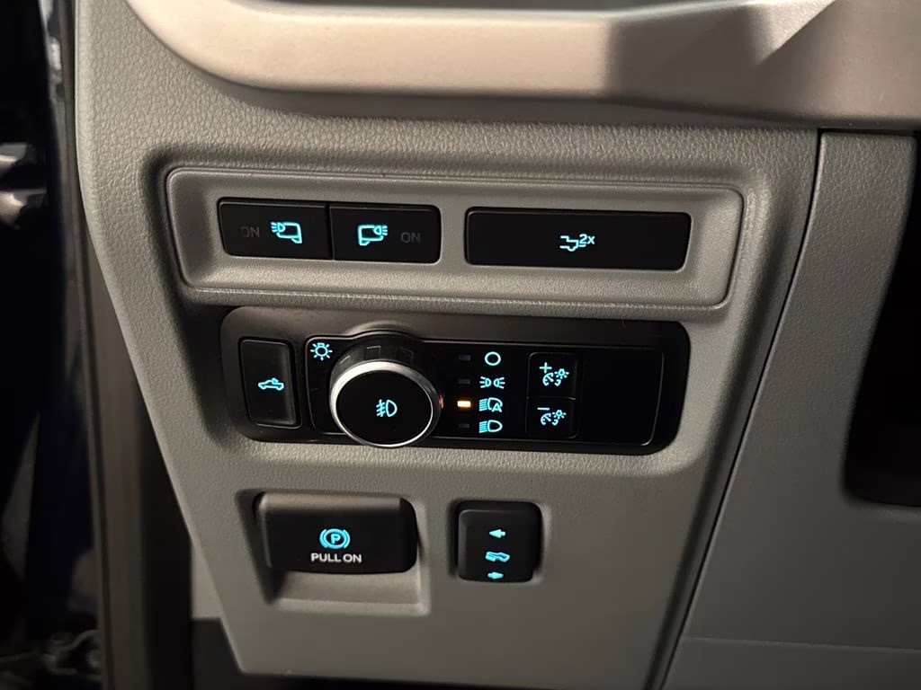 2023 Antimatter Blue Metallic Ford F-150 XLT 4X4 Truck