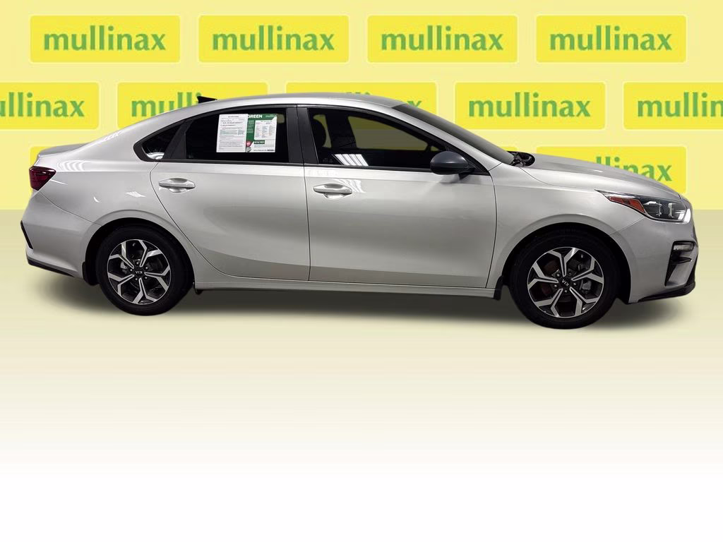 2021 Silky Silver Kia Forte LXS FWD Sedan