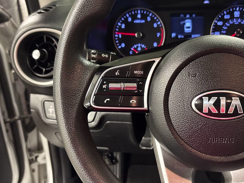 2021 Silky Silver Kia Forte LXS FWD Sedan