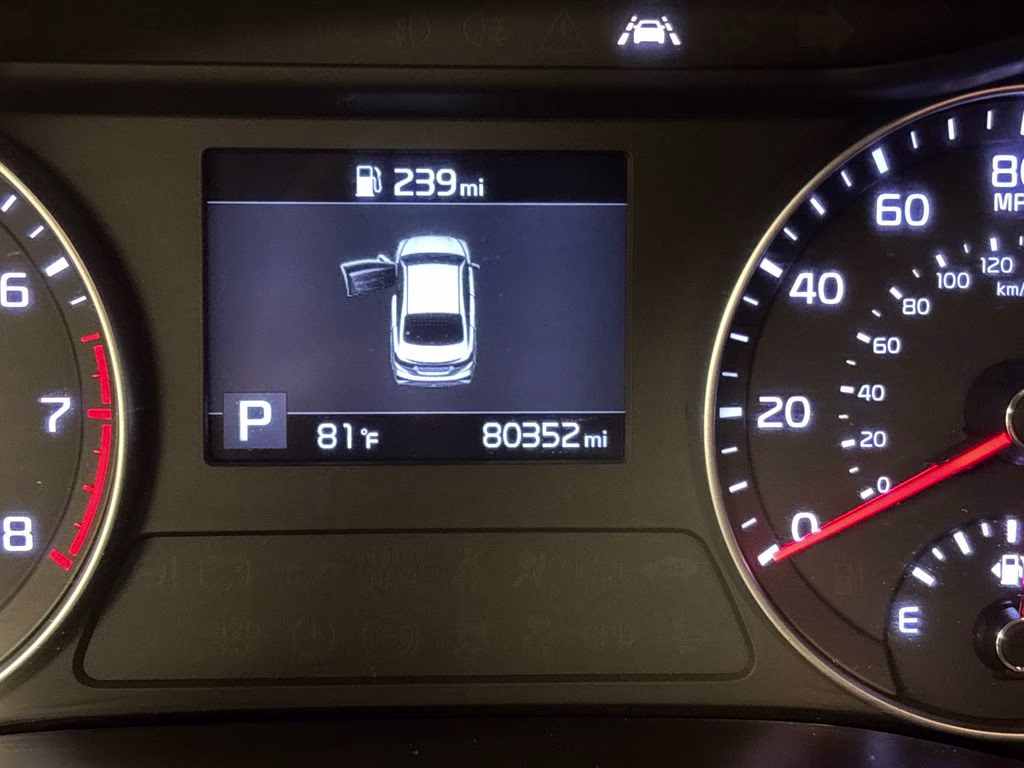 2021 Silky Silver Kia Forte LXS FWD Sedan