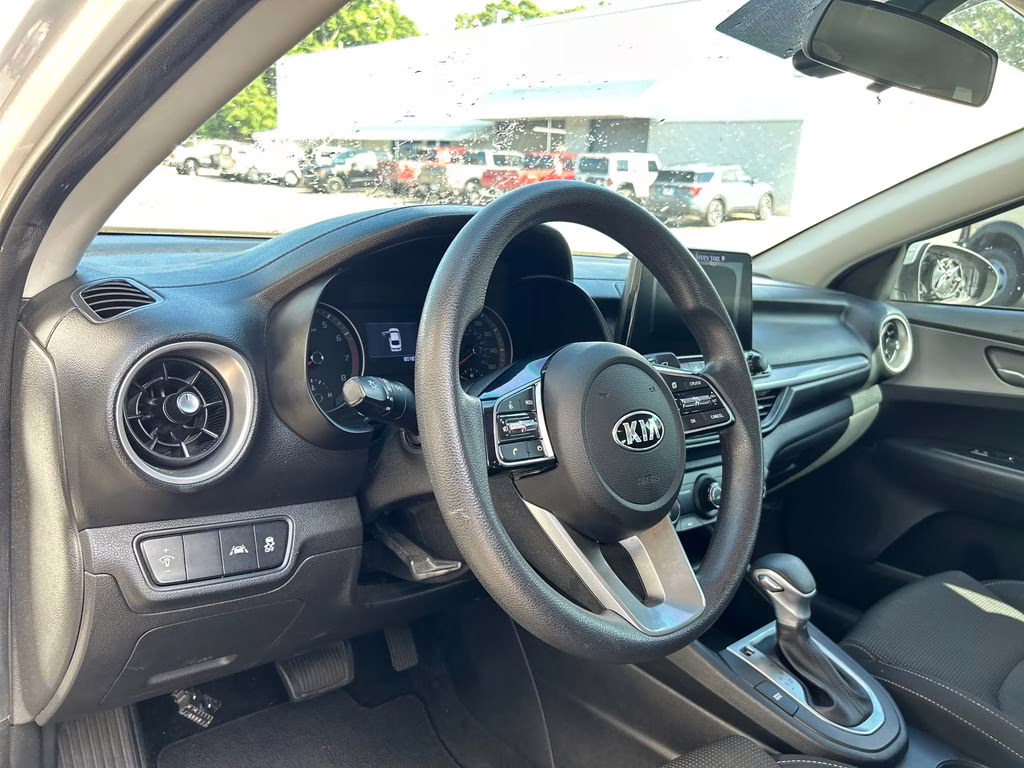 2021 Silky Silver Kia Forte LXS FWD Sedan