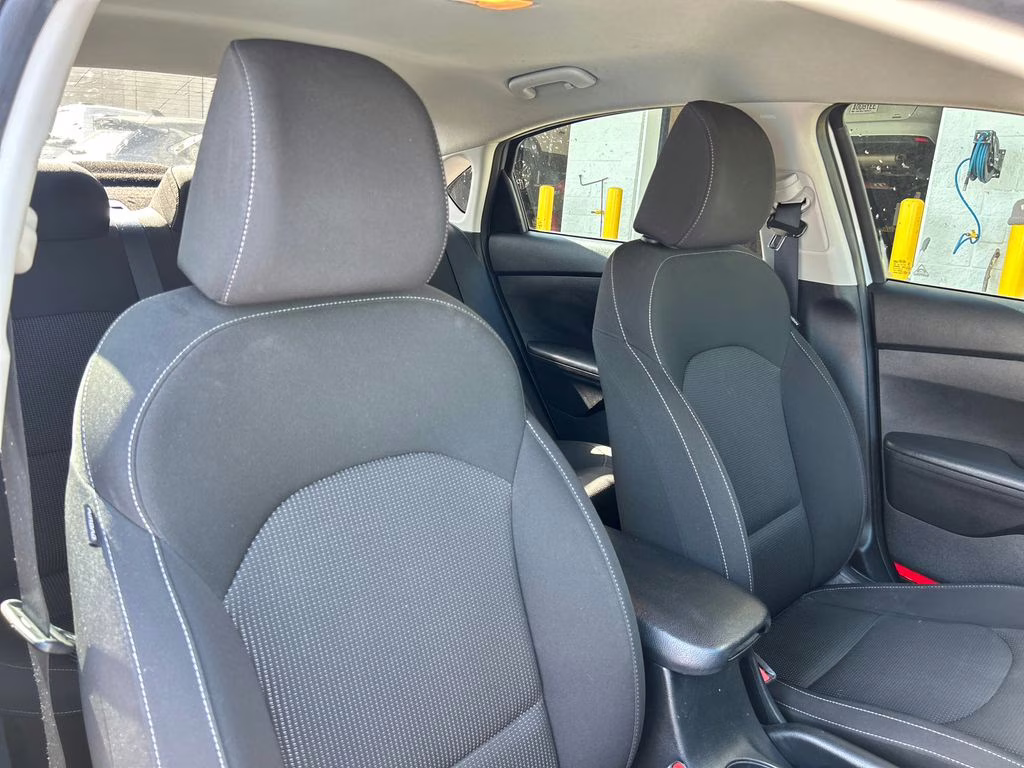 2021 Silky Silver Kia Forte LXS FWD Sedan