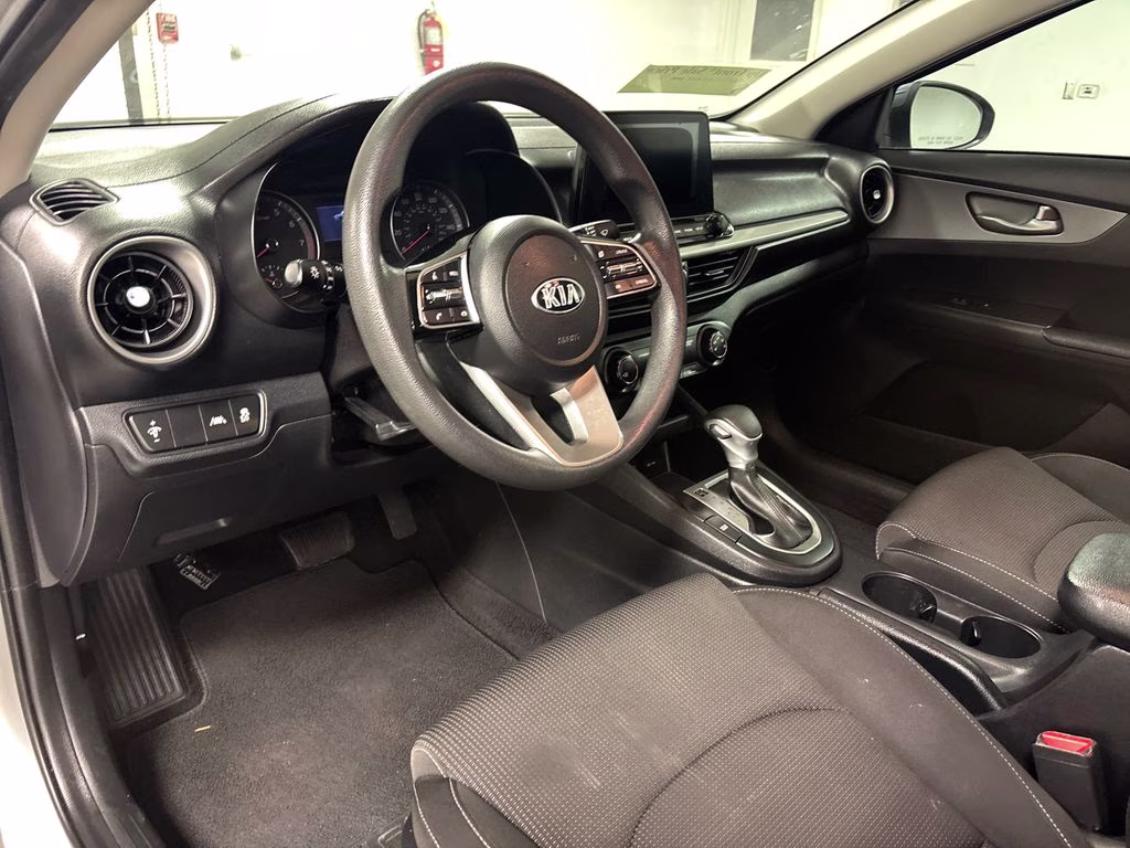 2021 Silky Silver Kia Forte LXS FWD Sedan