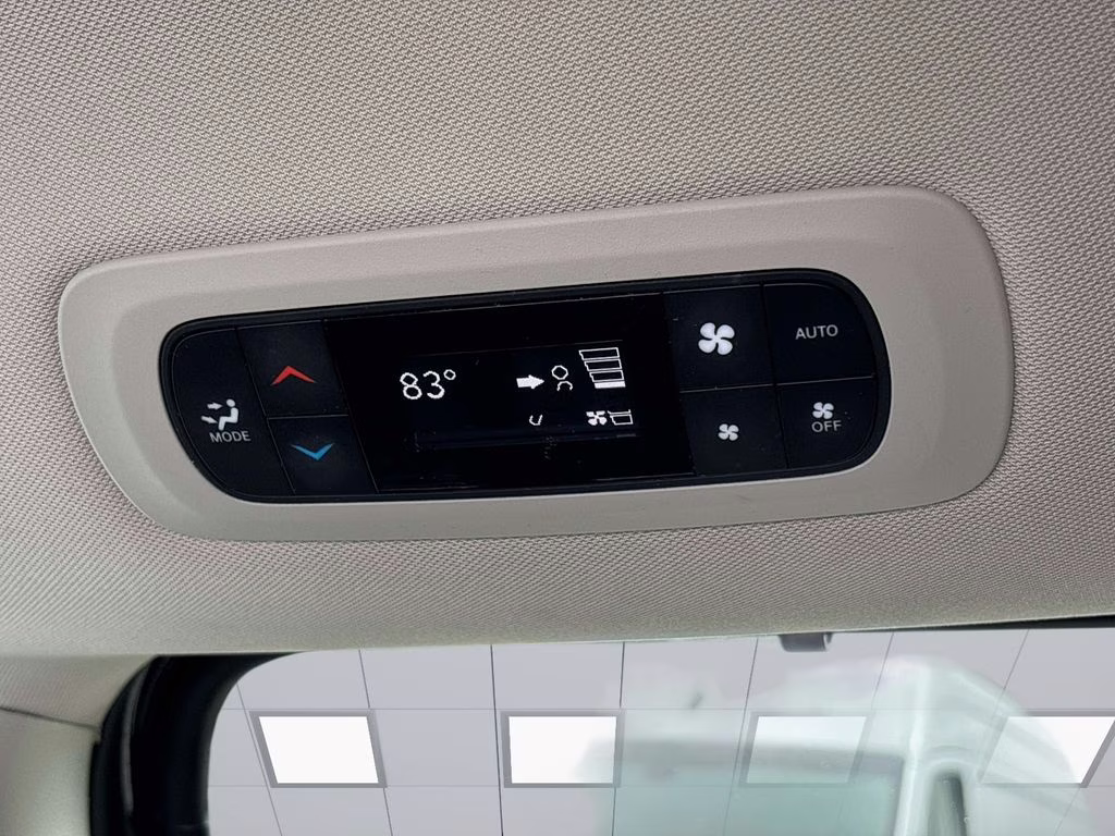 2023 Brilliant Black Crystal Pearlcoat Chrysler Pacifica Touring L FWD Van