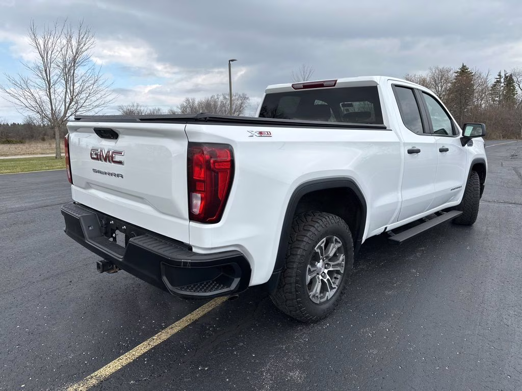 2023 Summit White GMC Sierra 1500 Pro 4X4 Truck