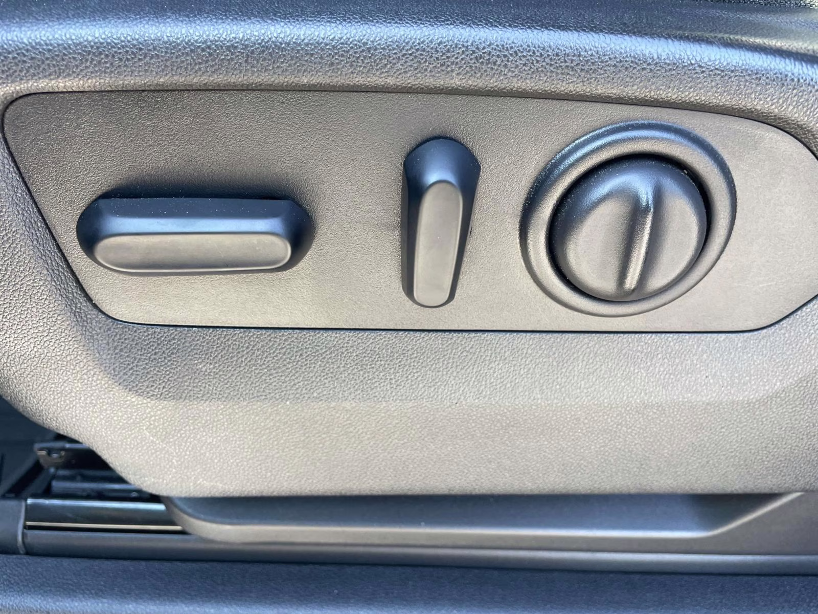 2021 Satin Steel Metallic GMC Sierra 1500 SLE RWD Truck