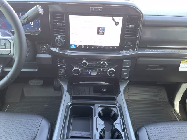 2026 Avalanche Ford Super Duty F-250 SRW LARIAT 4X4 Truck