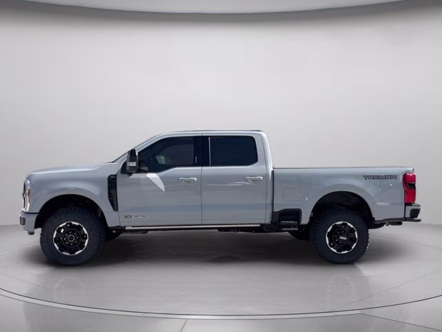 2026 Avalanche Ford Super Duty F-250 SRW LARIAT 4X4 Truck