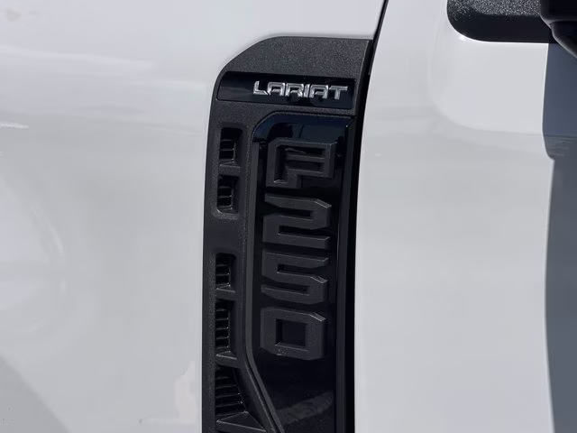 2026 Avalanche Ford Super Duty F-250 SRW LARIAT 4X4 Truck