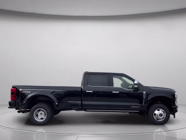 2026 Agate Black Metallic Ford Super Duty F-350 DRW Platinum 4X4 Truck