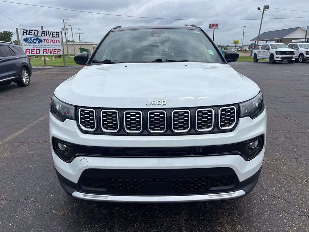 2025 Bright White Clearcoat Jeep Compass Limited 4X4 SUV