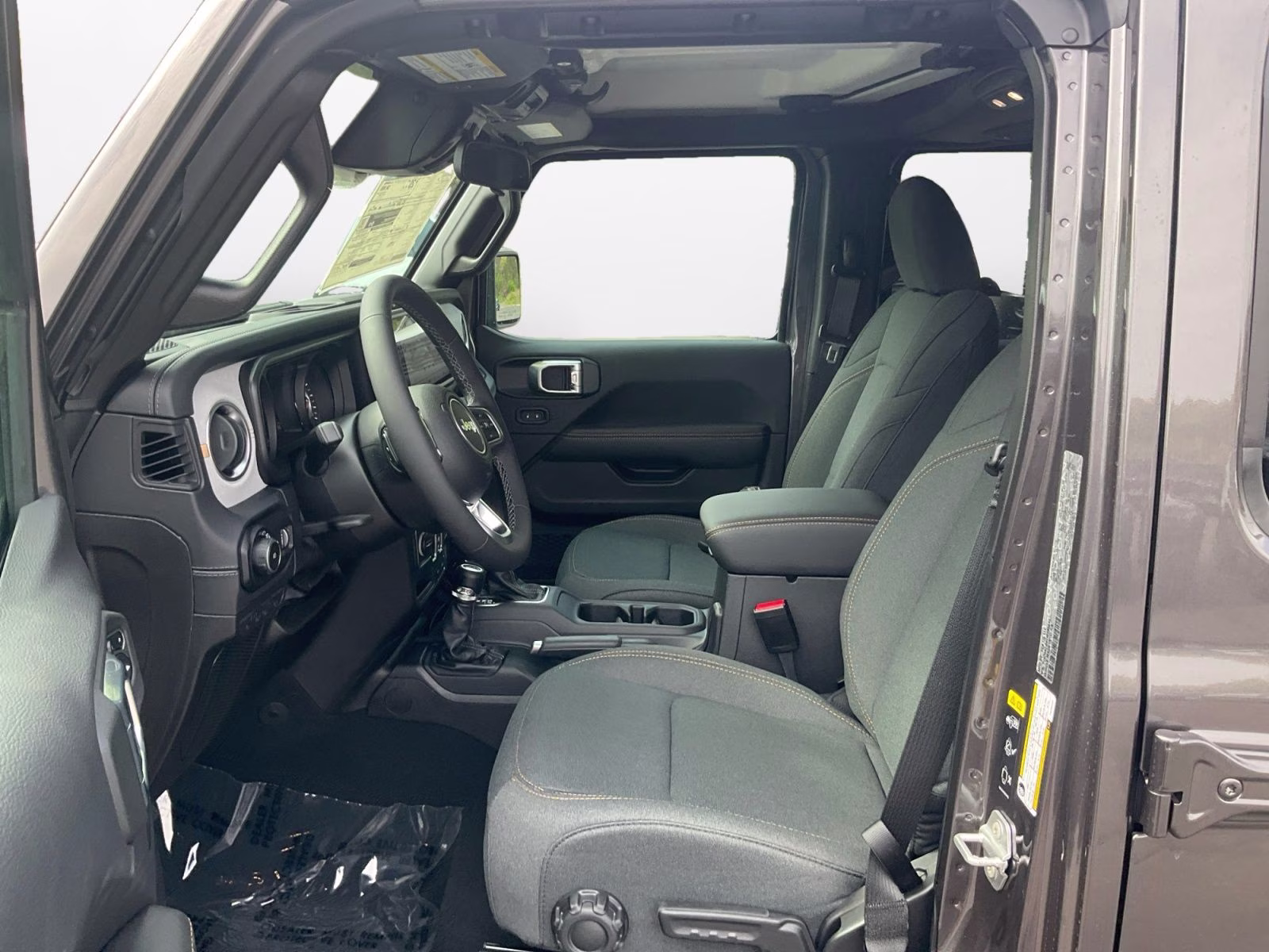 2026 Granite Crystal Metallic Clearcoat Jeep Wrangler Sahara 4X4 SUV