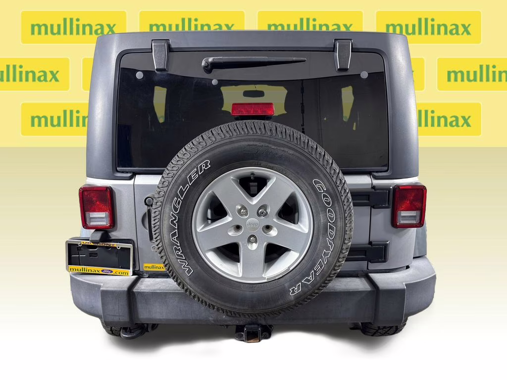2016 Billet Silver Metallic Clearcoat Jeep Wrangler Unlimited Sport 4X4 SUV