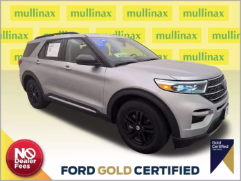 2024 Silver Metallic Ford Explorer XLT RWD SUV