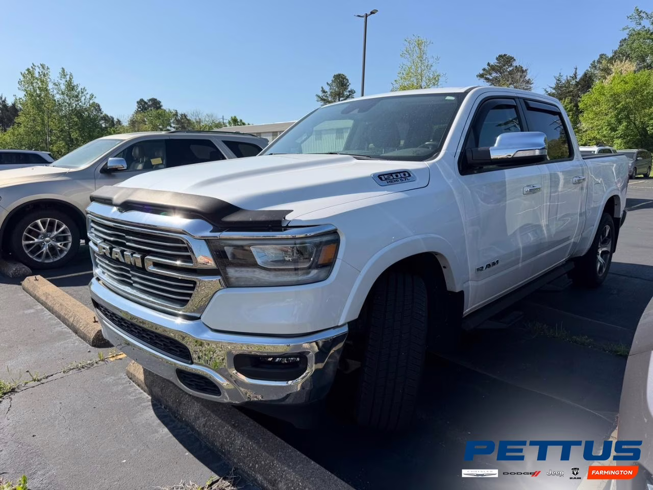 2022 Bright White Clearcoat Ram 1500 4WD Laramie Crew Cab 4X4 Truck